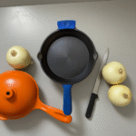 Handle Skillet ~ 9.5 Inches